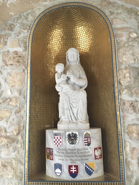 Statue im Österreichischen Hospiz in Jerusalem